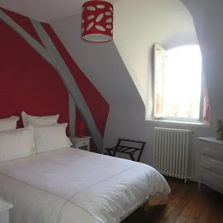 Couette-café Chateau De Maillot