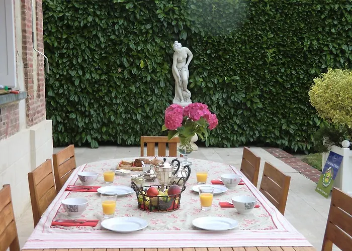 Chateau De Maillot Bed & Breakfast Bonneville-la-Louvet